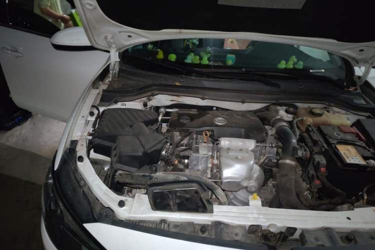 Used Buick Excelle GX 2019 18T Automatic Connected Elite Model China VI Standard Engine Bay Right