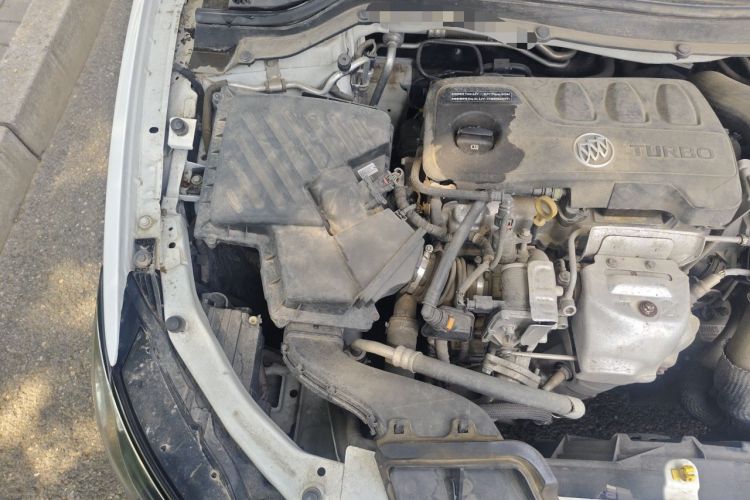 Used Buick Excelle GX 2019 18T Automatic Connected Elite Model China VI Standard Engine Bay Right