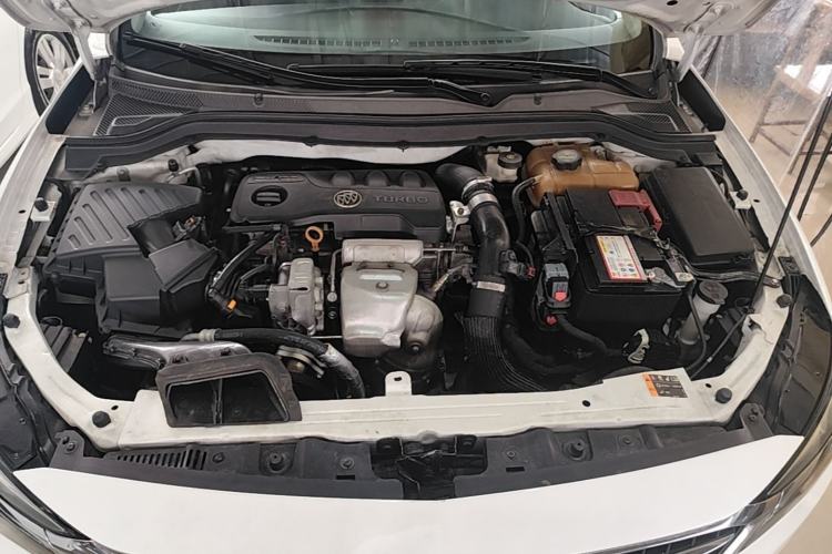 Used Buick Excelle GX 2019 18T Automatic Connected Elite Model China VI Standard Engine Bay