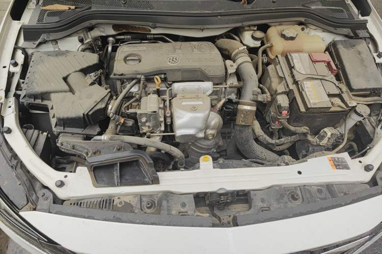 Used Buick Excelle GX 2019 18T Automatic Connected Elite Model China VI Standard Engine Bay