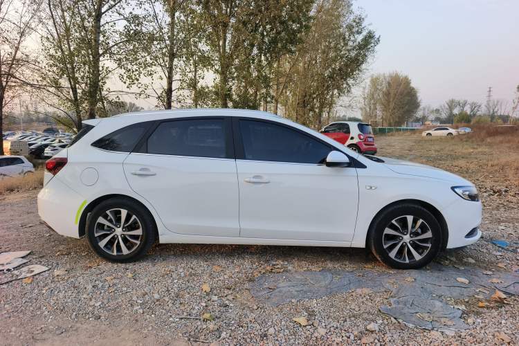 Used Buick Excelle GX 2019 18T Automatic Connected Elite Model China VI Standard Exterior 2