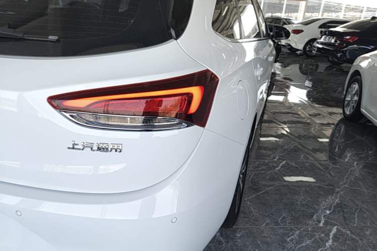 Used Buick Excelle GX 2019 18T Automatic Connected Elite Model China VI Standard Exterior 3
