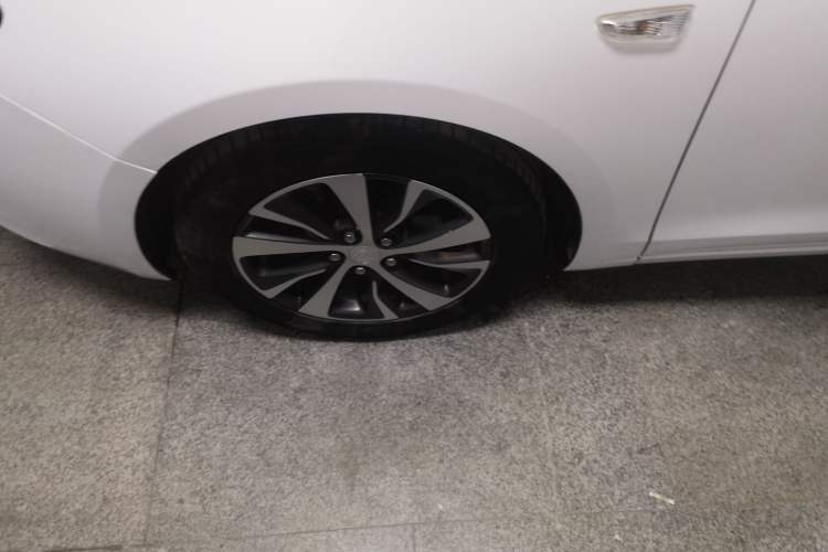 Used Buick Excelle GX 2019 18T Automatic Connected Elite Model China VI Standard Exterior 4