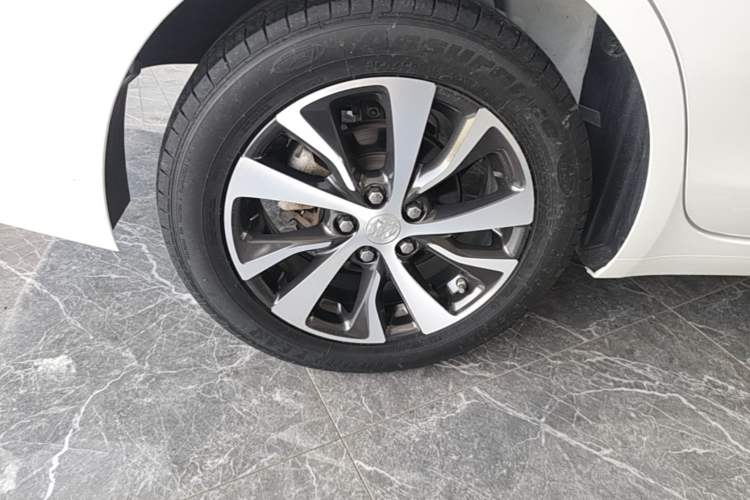 Used Buick Excelle GX 2019 18T Automatic Connected Elite Model China VI Standard Exterior 5