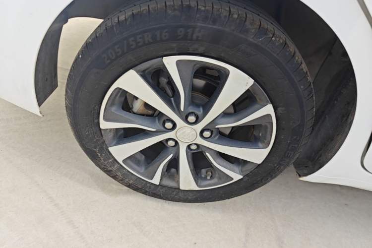 Used Buick Excelle GX 2019 18T Automatic Connected Flagship Version China VI Standard Exterior 5