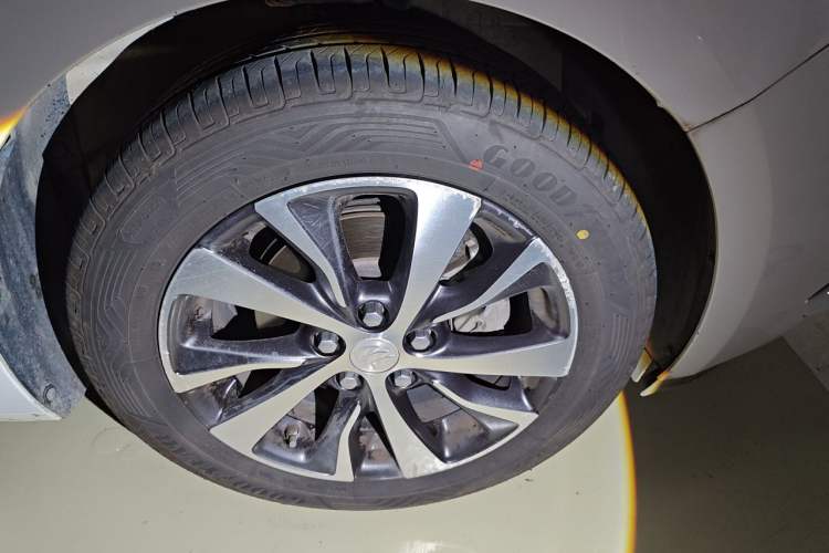 Used Buick Excelle GX 2019 18T Automatic Connected Elite Model China VI Standard Exterior 7