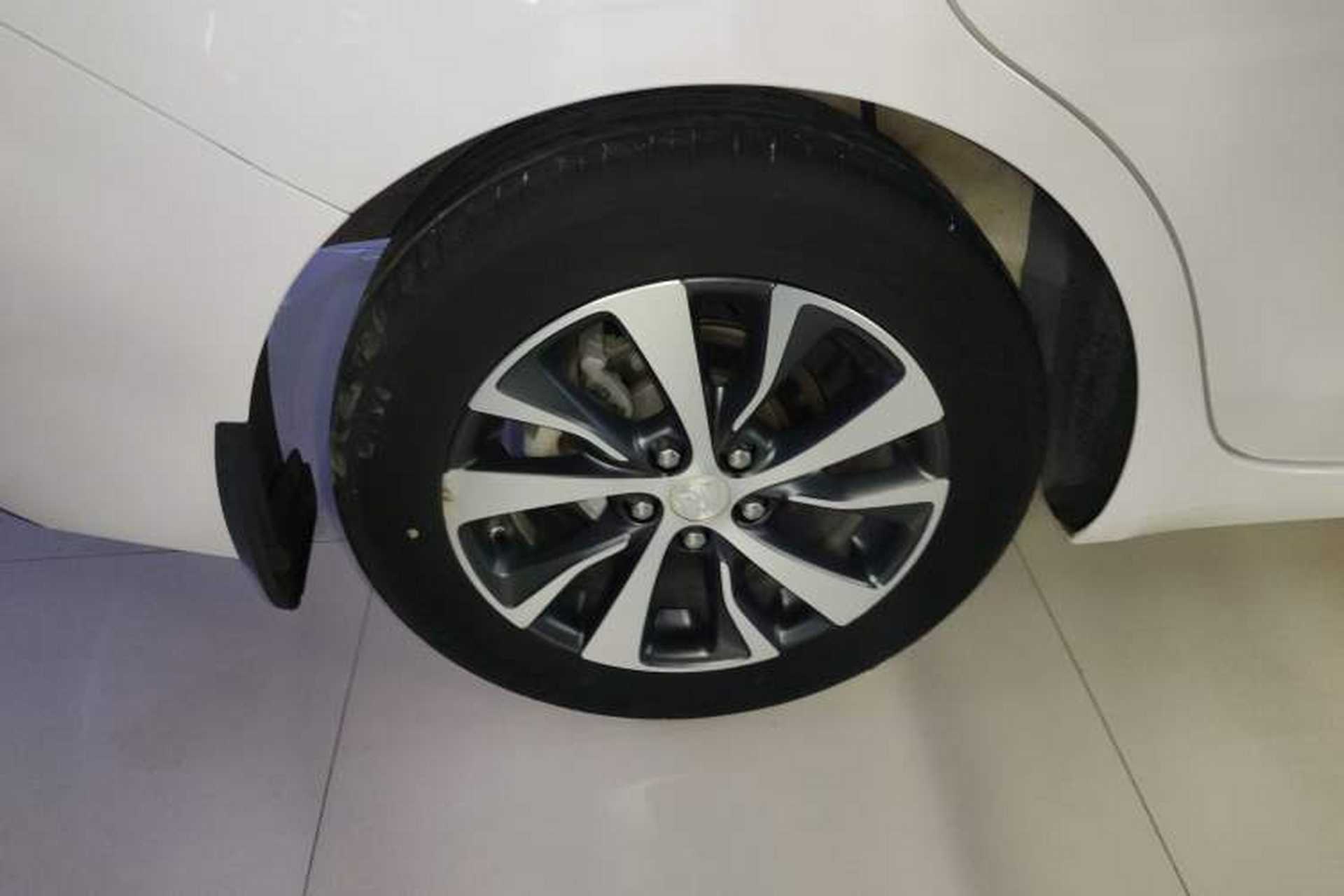 Used Buick Excelle GX 2019 18T Automatic Connected Elite Model China VI Standard Exterior 8