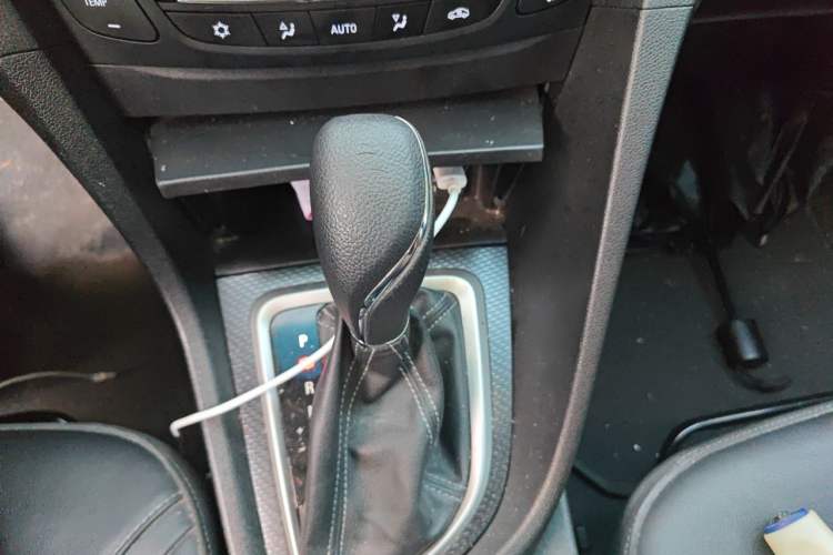 Used Buick Excelle GX 2019 18T Automatic Connected Elite Model China VI Standard Gear Lever