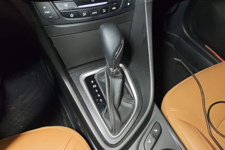 Used Buick Excelle GX 2019 18T Automatic Connected Flagship Version China VI Standard Gear Lever