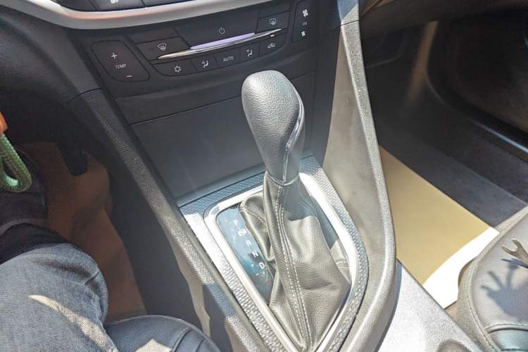 Used Buick Excelle GX 2019 18T Automatic Connected Elite Model China VI Standard Gear Lever