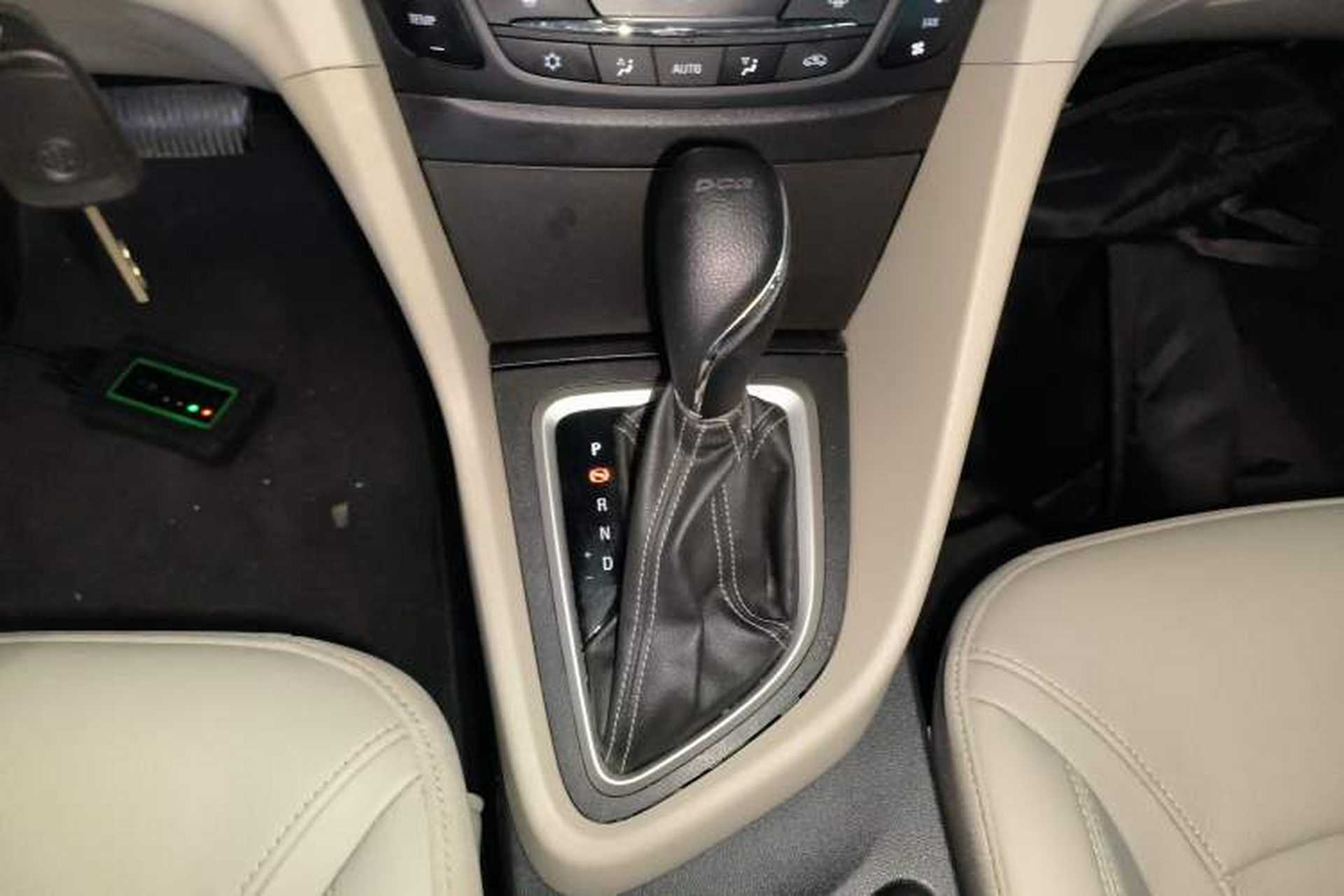 Used Buick Excelle GX 2019 15T Dual-Clutch Connected Elite Model China VI Gear Lever