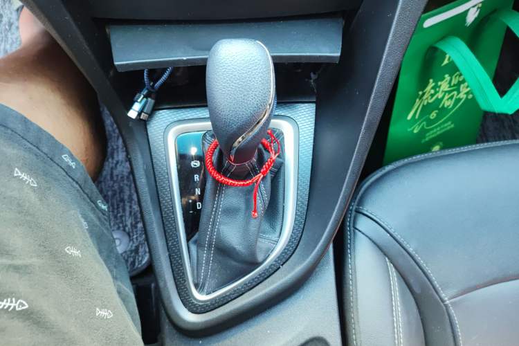 Used Buick Excelle GX 2019 18T Automatic Connected Elite Model China VI Standard Gear Lever