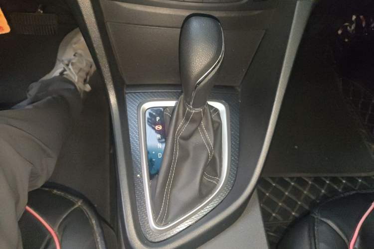 Used Buick Excelle GX 2019 18T Automatic Connected Elite Model China VI Standard Gear Lever