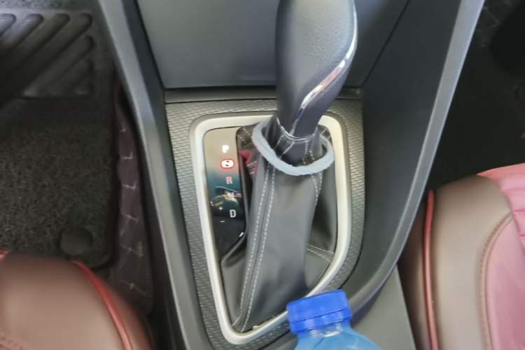 Used Buick Excelle GX 2019 18T Automatic Connected Elite Model China V Standard Gear Lever