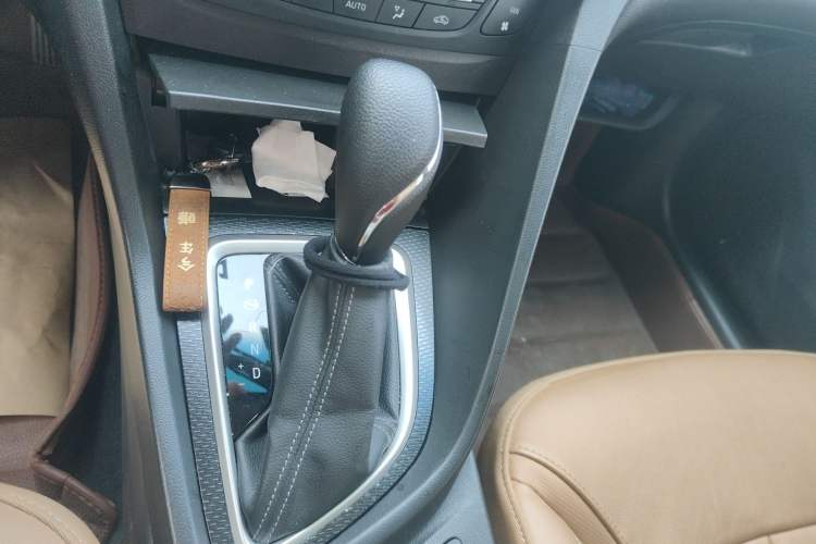 Used Buick Excelle GX 2019 18T Automatic Connected Flagship Version China VI Standard Gear Lever