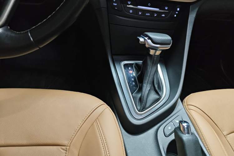 Used Buick Excelle GX 2019 18T Automatic Connected Flagship Version China VI Standard Gear Lever