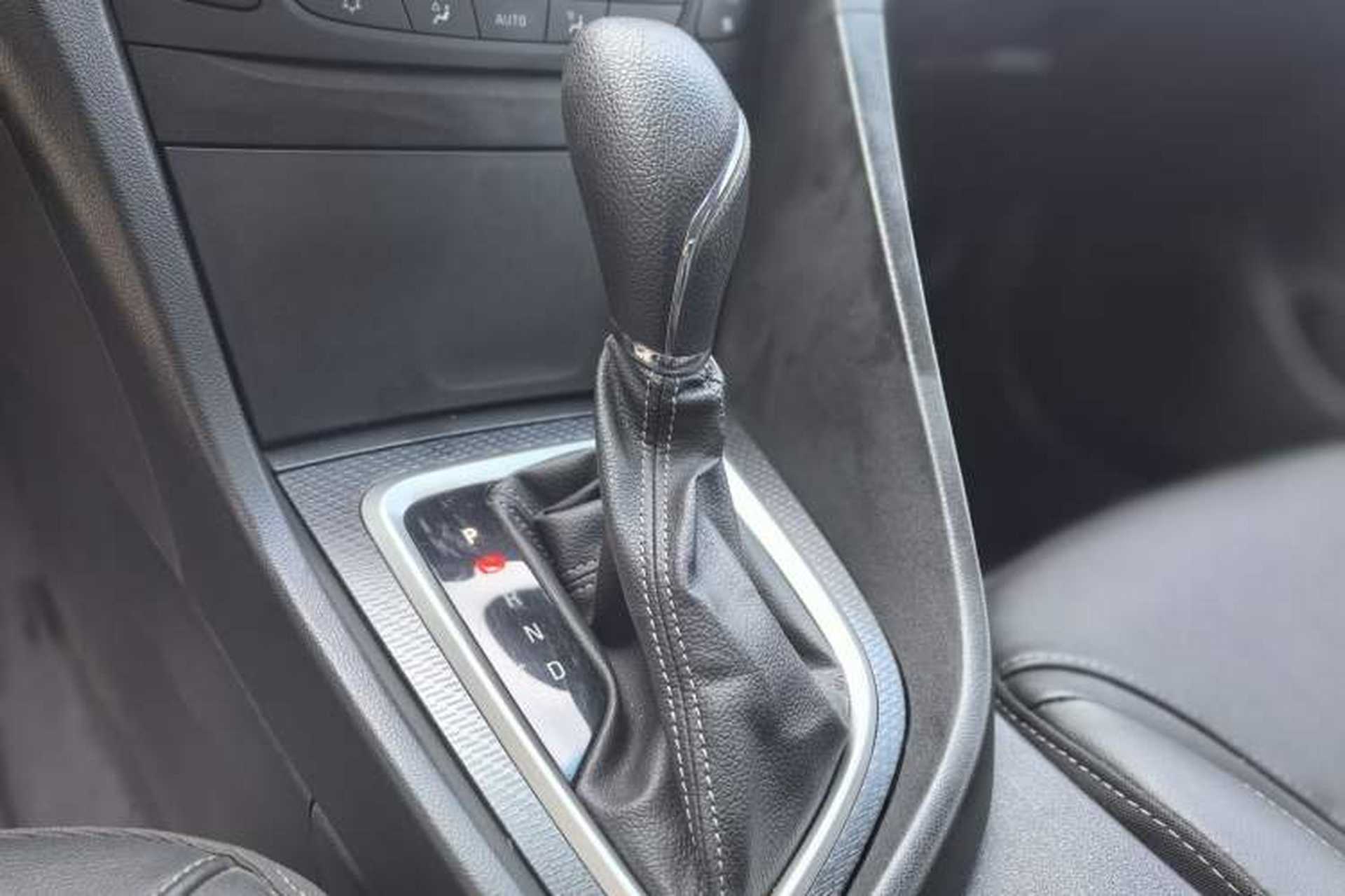 Used Buick Excelle GX 2019 18T Automatic Connected Elite Model China VI Standard Gear Lever