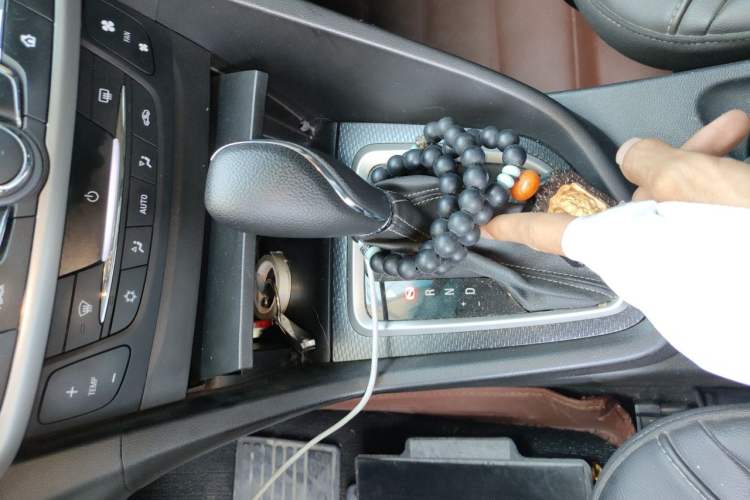 Used Buick Excelle GX 2019 18T Automatic Connected Elite Model China VI Standard Gear Lever