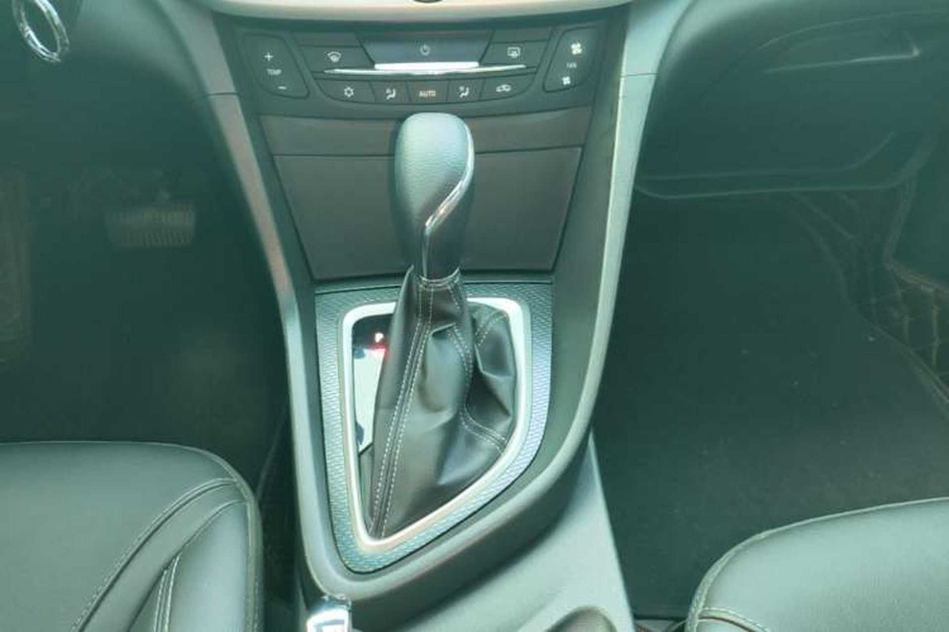 Used Buick Excelle GX 2019 18T Automatic Connected Elite Model China VI Standard Gear Lever