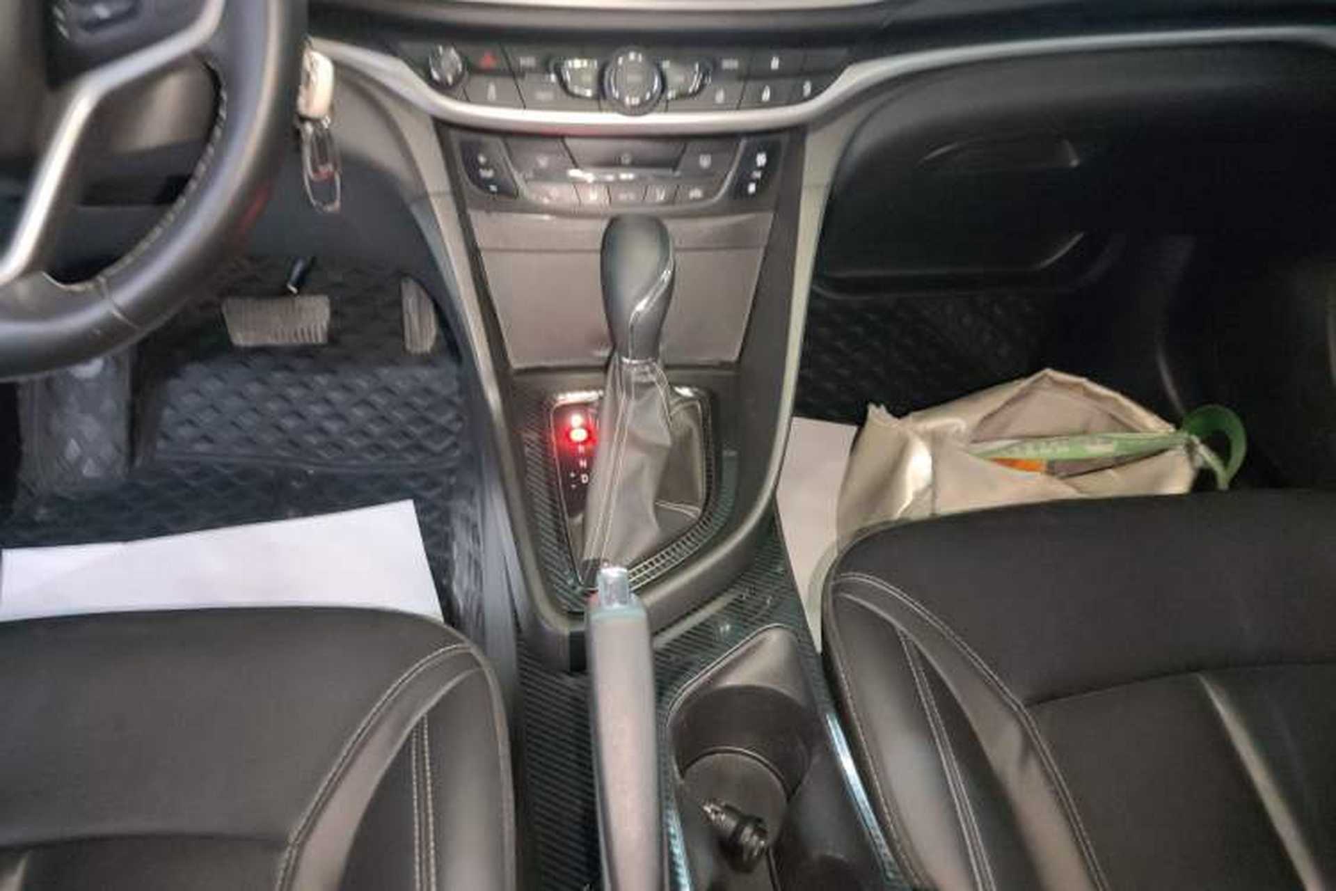 Used Buick Excelle GX 2019 18T Automatic Connected Elite Model China VI Standard Gear Lever
