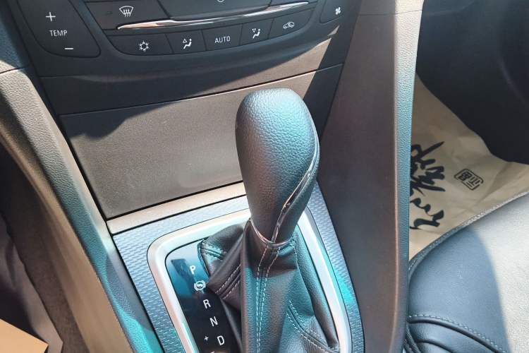 Used Buick Excelle GX 2019 18T Automatic Connected Elite Model China V Standard Gear Lever