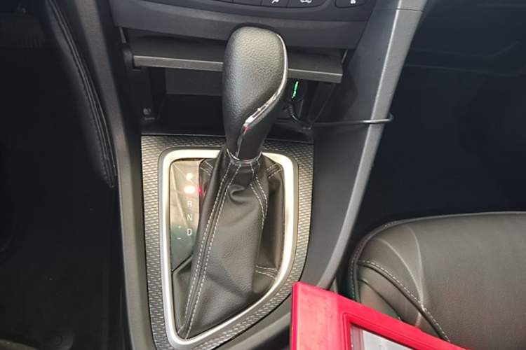Used Buick Excelle GX 2019 18T Automatic Connected Elite Model China VI Standard Gear Lever