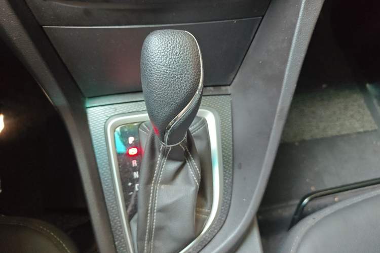 Used Buick Excelle GX 2019 18T Automatic Connected Elite Model China VI Standard Gear Lever