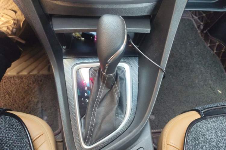 Used Buick Excelle GX 2019 18T Automatic Connected Flagship Version China VI Standard Gear Lever