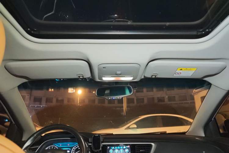 Used Buick Excelle GX 2019 18T Automatic Connected Flagship Version China VI Standard Headliner
