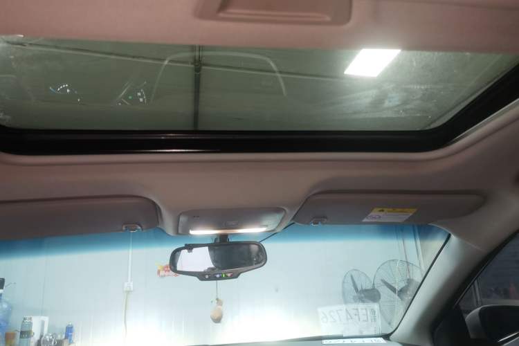 Used Buick Excelle GX 2019 18T Automatic Connected Elite Model China VI Standard Headliner