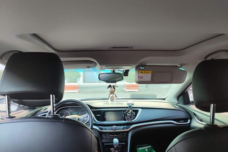 Used Buick Excelle GX 2019 18T Automatic Connected Elite Model China VI Standard Headliner
