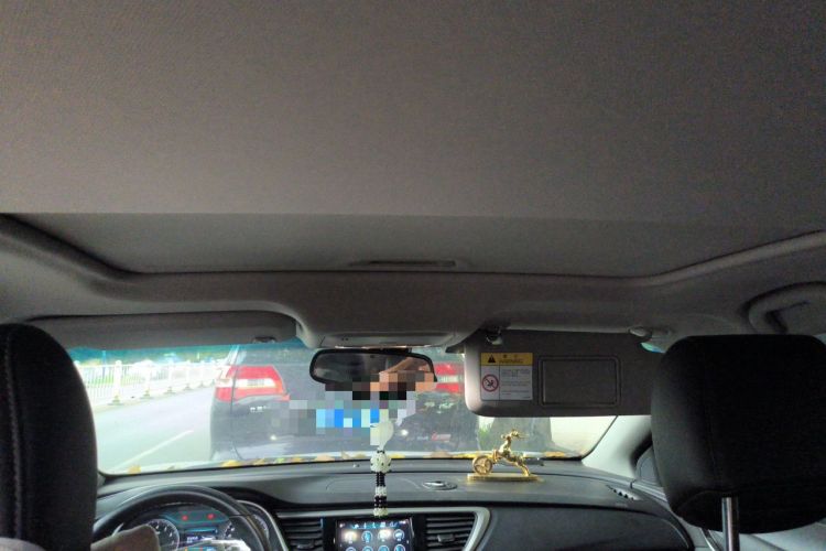 Used Buick Excelle GX 2019 18T Automatic Connected Elite Model China VI Standard Headliner