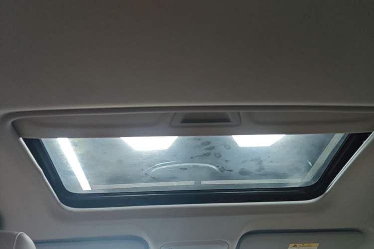 Used Buick Excelle GX 2019 18T Automatic Connected Flagship Version China VI Standard Headliner