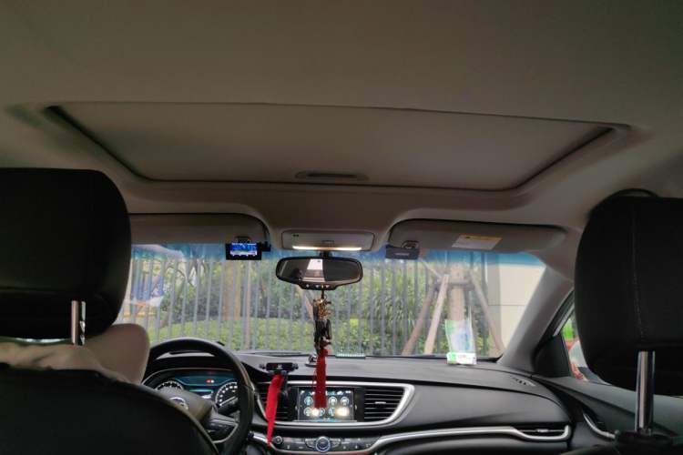 Used Buick Excelle GX 2019 18T Automatic Connected Elite Model China V Standard Headliner
