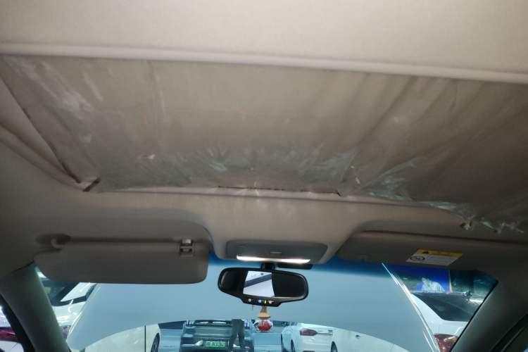 Used Buick Excelle GX 2019 18T Automatic Connected Elite Model China VI Standard Headliner