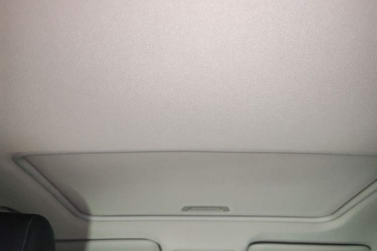 Used Buick Excelle GX 2019 18T Automatic Connected Elite Model China V Standard Headliner