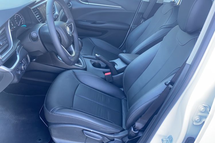 Used Buick Excelle GX 2019 18T Automatic Connected Elite Model China VI Standard Interior 2