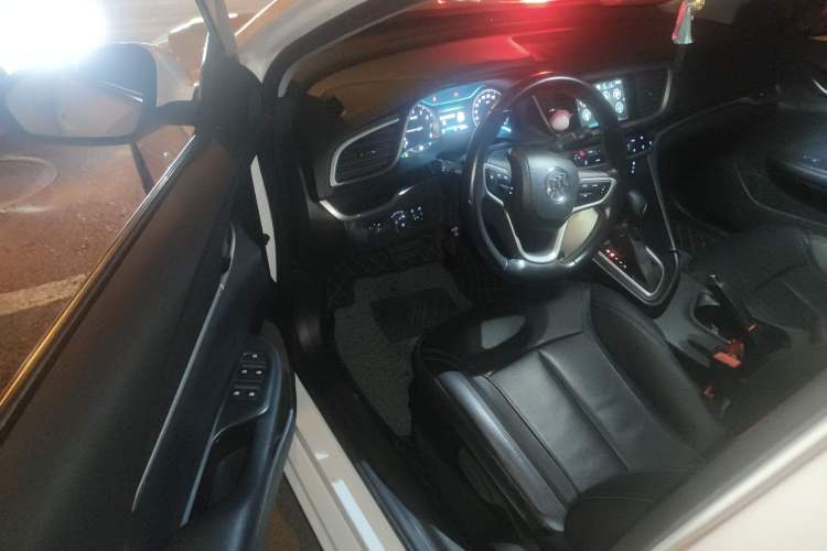 Used Buick Excelle GX 2019 18T Automatic Connected Elite Model China V Standard Interior 3