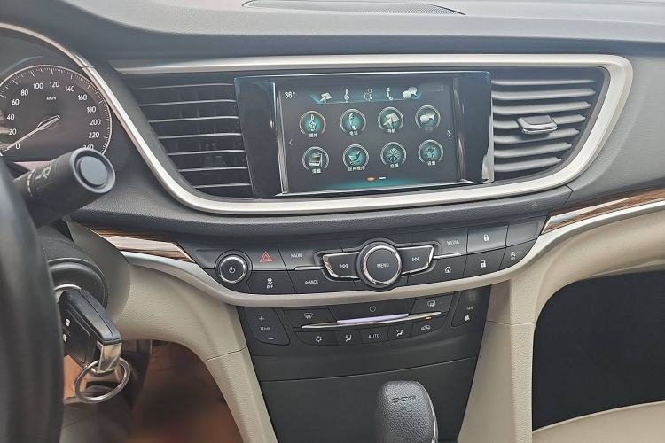 Used Buick Excelle GX 2019 15T Dual-Clutch Connected Elite Model China VI Interior 3