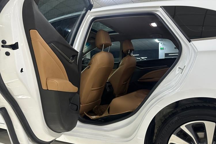 Used Buick Excelle GX 2019 18T Automatic Connected Flagship Version China V Standard Interior 5