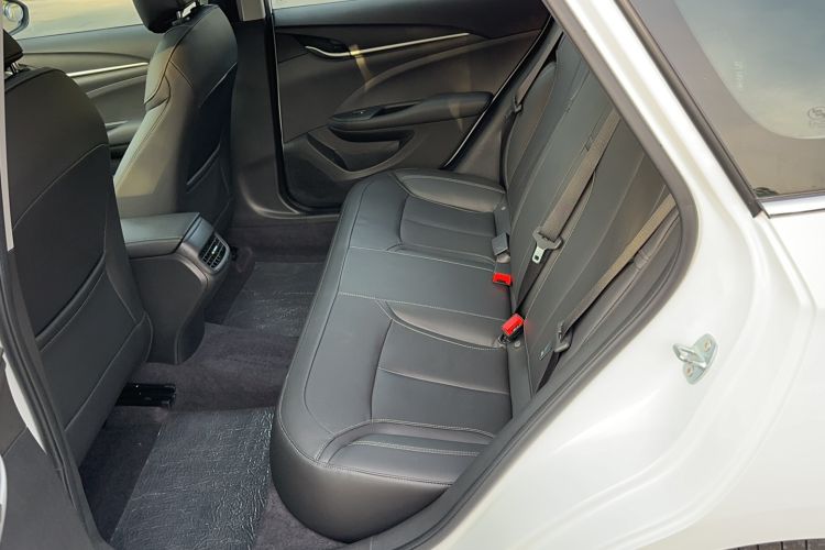 Used Buick Excelle GX 2019 18T Automatic Connected Elite Model China VI Standard Interior 5