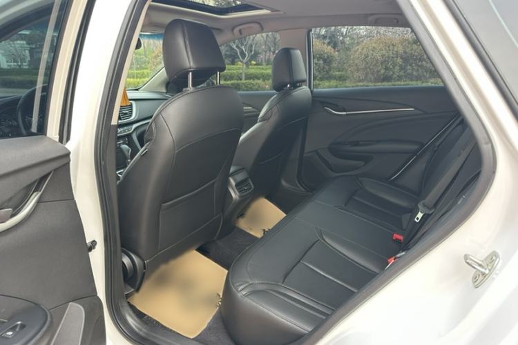 Used Buick Excelle GX 2019 18T Automatic Connected Elite Model China V Standard Interior 9