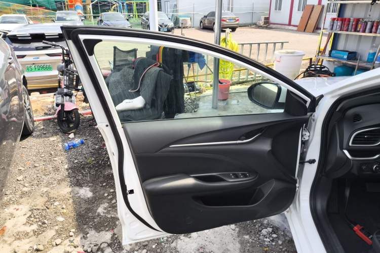 Used Buick Excelle GX 2019 18T Automatic Connected Elite Model China VI Standard Left Front Door Interior
