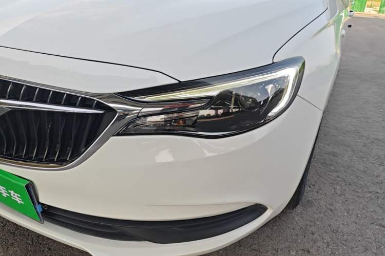 Used Buick Excelle GX 2019 18T Automatic Connected Elite Model China V Standard Left Front Headlight