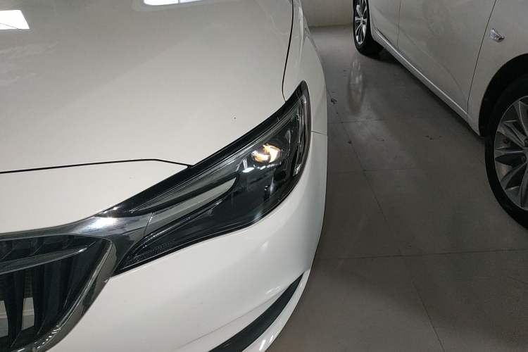 Used Buick Excelle GX 2019 15T Dual-Clutch Connected Elite Version China V Standard Left Front Headlight