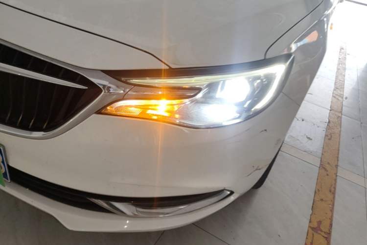 Used Buick Excelle GX 2019 18T Automatic Connected Flagship Version China VI Standard Left Front Headlight