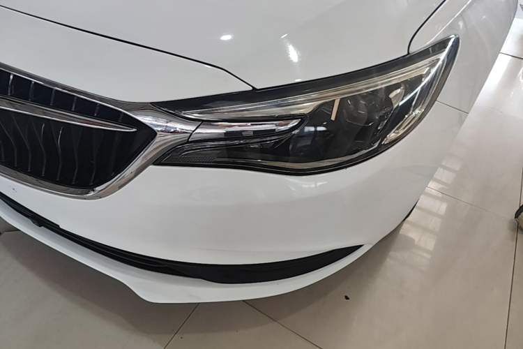 Used Buick Excelle GX 2019 18T Automatic Connected Elite Model China VI Standard Left Front Headlight