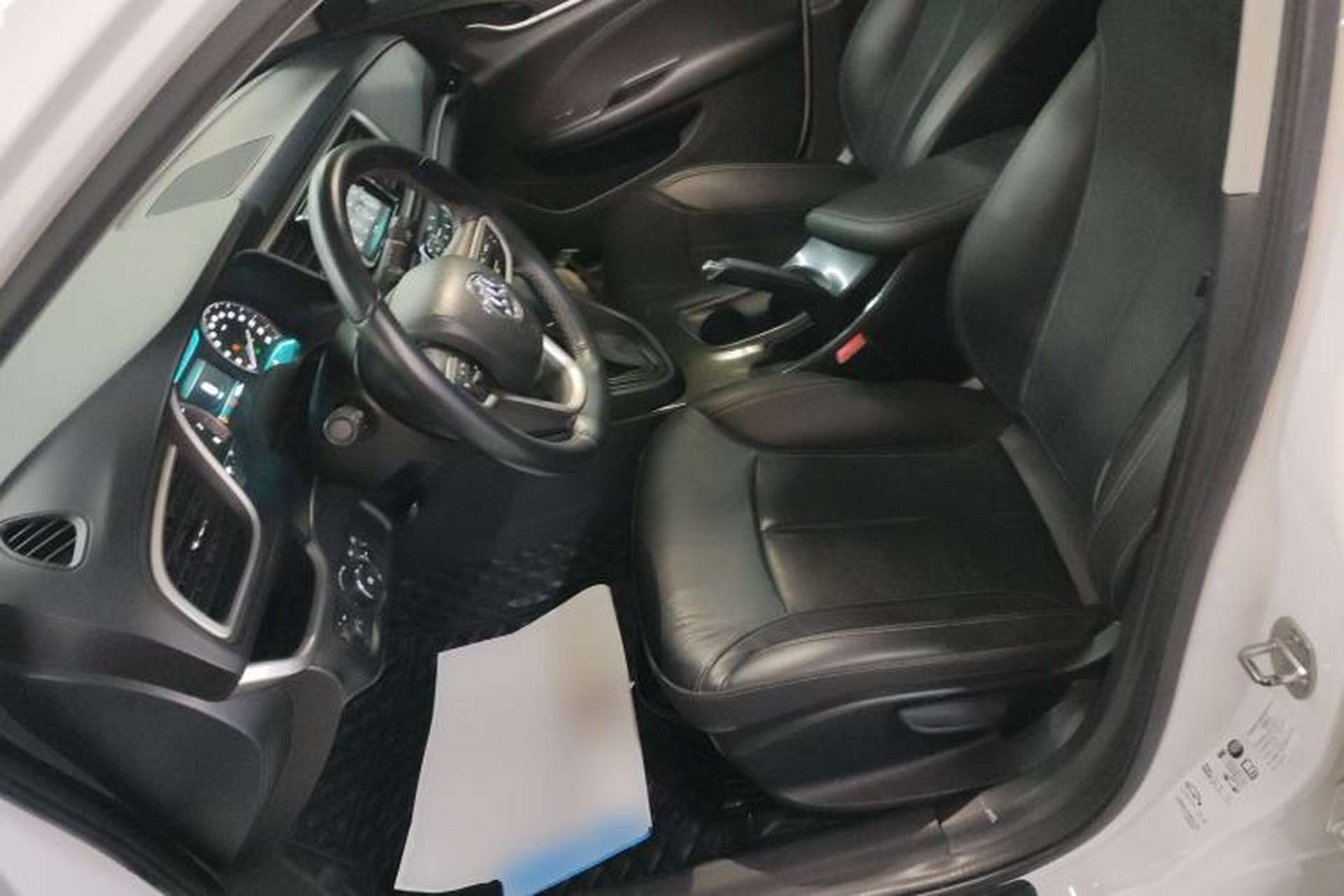 Used Buick Excelle GX 2019 18T Automatic Connected Elite Model China VI Standard Left Front Seat