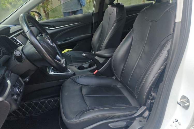 Used Buick Excelle GX 2019 18T Automatic Connected Elite Model China VI Standard Left Front Seat