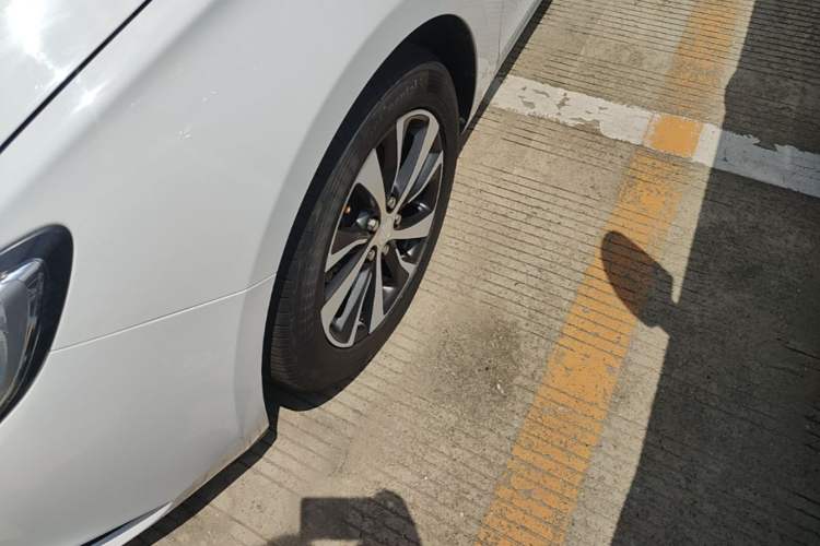 Used Buick Excelle GX 2019 18T Automatic Connected Elite Model China VI Standard Left Front Wheel Hub